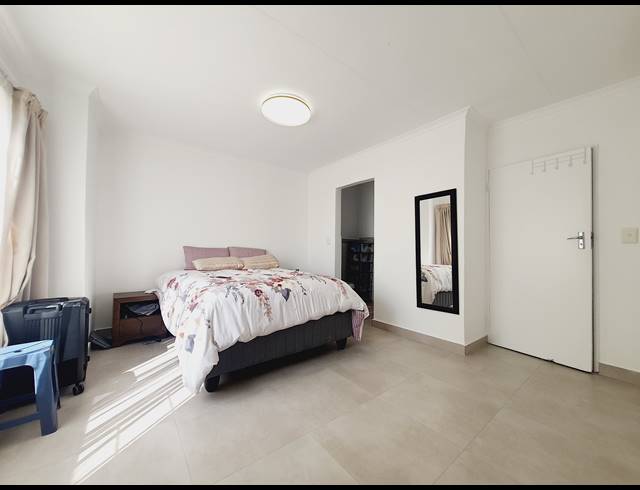2 BEDROOM APARTMENT RENTED IN NOORDWYK